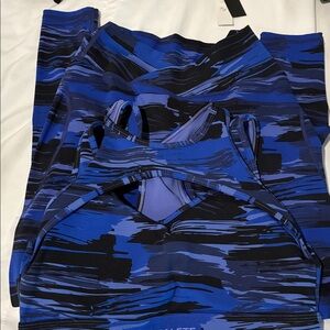 Alphalete Women's blue and purple Athletic set